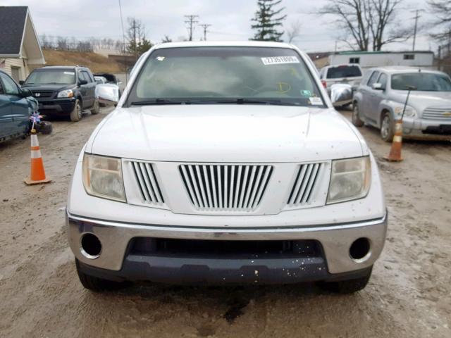 1N6AD09W98C441066 - 2008 NISSAN FRONTIER C WHITE photo 9