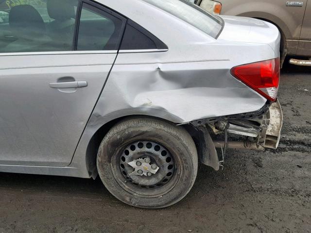 1G1PC5SH8C7385365 - 2012 CHEVROLET CRUZE LS SILVER photo 9