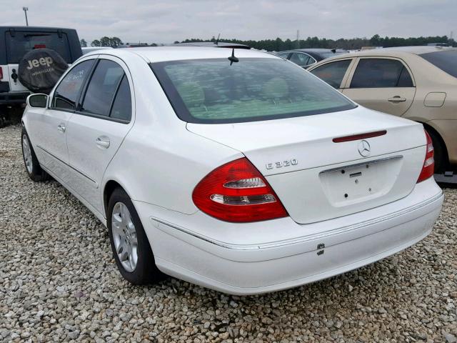 WDBUF65J85A700496 - 2005 MERCEDES-BENZ E 320 WHITE photo 3