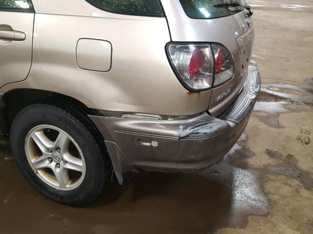 JTJHF10U410167874 - 2001 LEXUS RX 300 CREAM photo 9