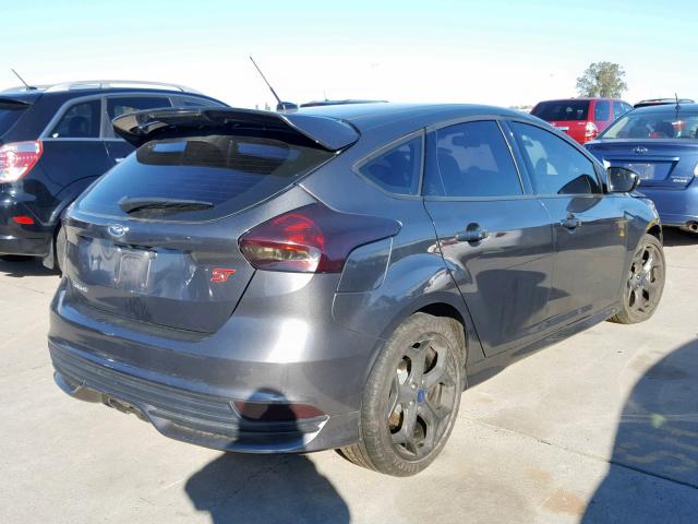 1FADP3L96HL246057 - 2017 FORD FOCUS ST GRAY photo 4