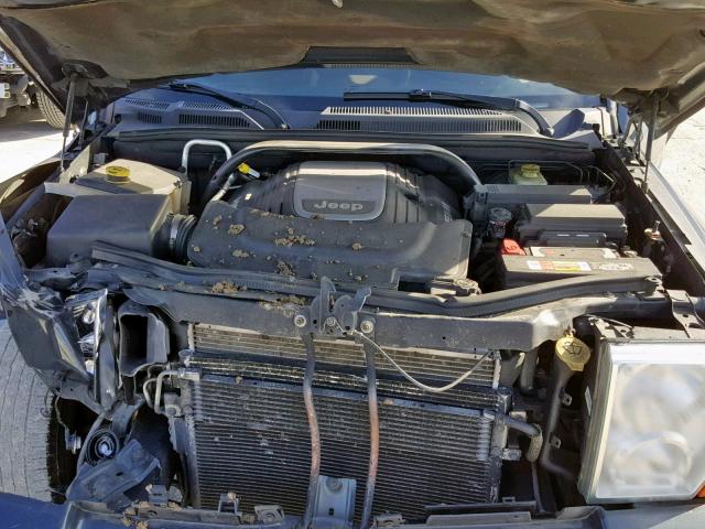 1J8HH58277C636298 - 2007 JEEP COMMANDER CHARCOAL photo 7