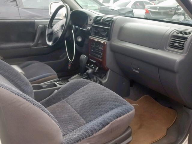 4S6CM58W2X4419335 - 1999 HONDA PASSPORT E WHITE photo 5