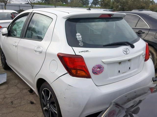 VNKKTUD38GA059482 - 2016 TOYOTA YARIS L WHITE photo 3