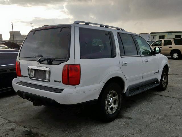 5LMPU28A0XLJ29773 - 1999 LINCOLN NAVIGATOR WHITE photo 4