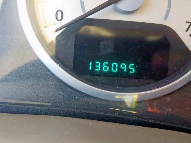 2A4RR4DE8AR137988 - 2010 CHRYSLER TOWN & COU CHARCOAL photo 8