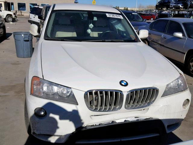 5UXWX5C50BL711417 - 2011 BMW X3 XDRIVE2 WHITE photo 9