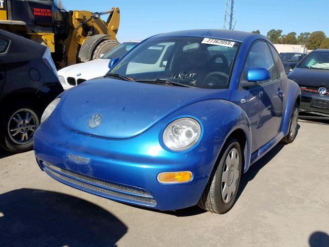 3VWBC21C6YM421988 - 2000 VOLKSWAGEN NEW BEETLE ლურჯი ფოტო 2