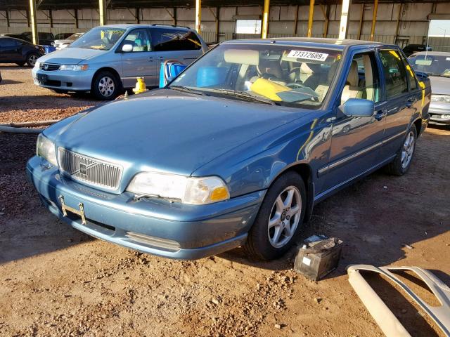 YV1LS5677W1502669 - 1998 VOLVO S70 GLT BLUE photo 2