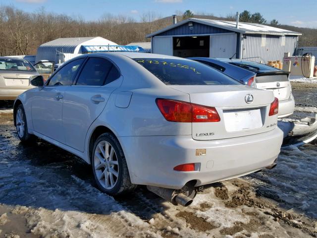 JTHCK262165005665 - 2006 LEXUS IS 250 WHITE photo 3