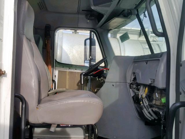 1FUJA6CK29DAH8715 - 2009 FREIGHTLINER CONVENTION WHITE photo 5