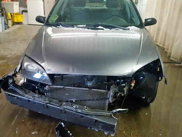 1FAFP34N46W151321 - 2006 FORD FOCUS ZX4 GRAY photo 9