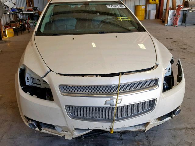 1G1ZE5EU8BF334254 - 2011 CHEVROLET MALIBU LTZ WHITE photo 9