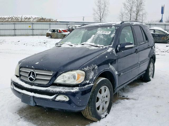 4JGAB57E23A434556 - 2003 MERCEDES-BENZ ML 350 BLUE photo 2