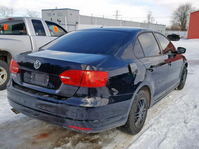 3VW2K7AJ0DM264838 - 2013 VOLKSWAGEN JETTA BASE Սև լուսանկար 4