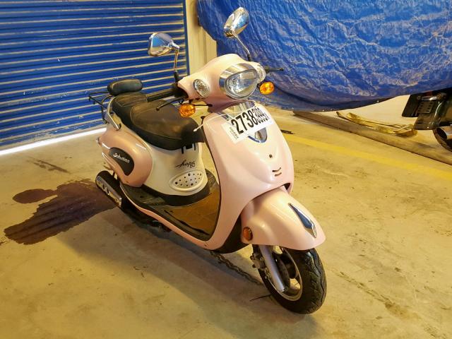 LE8TGKCC981000149 - 2008 SCHW SCOOTER PINK photo 1