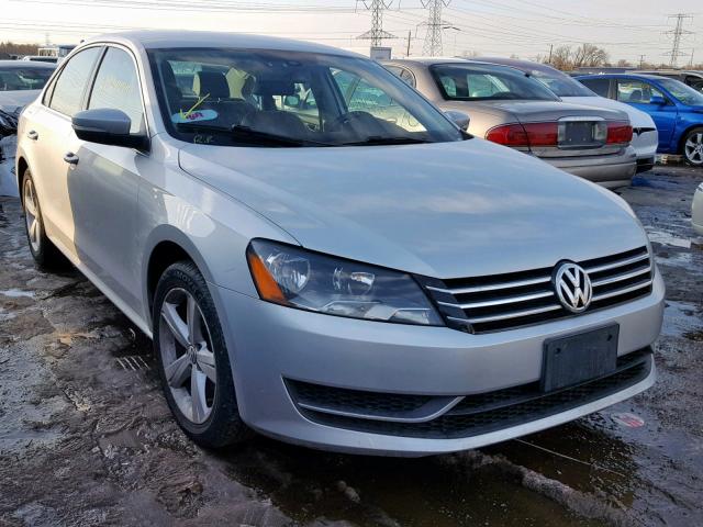 1VWBP7A3XDC091043 - 2013 VOLKSWAGEN PASSAT SE SILVER photo 1