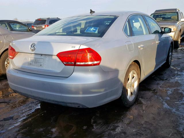 1VWBP7A3XDC091043 - 2013 VOLKSWAGEN PASSAT SE SILVER photo 4