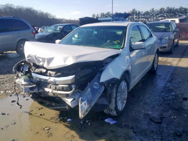 3FADP0L33AR280149 - 2010 FORD FUSION HYB WHITE photo 2