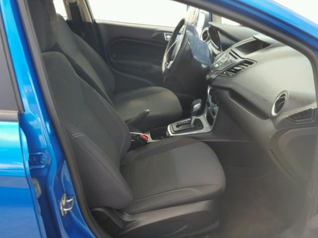 3FADP4EJ3GM155208 - 2016 FORD FIESTA SE BLUE photo 5