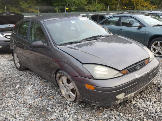 3FAFP37Z64R111689 - 2004 FORD FOCUS ZX5 GRAY photo 1