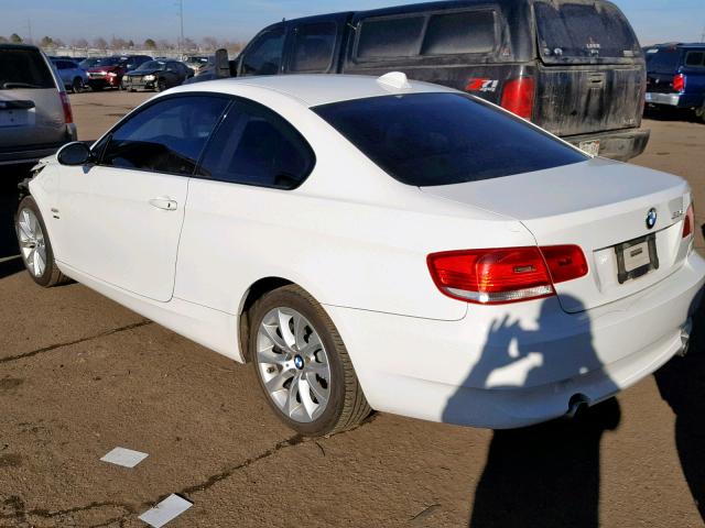 WBAWC73579E067760 - 2009 BMW 335 XI WHITE photo 3