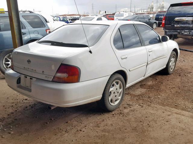 1N4DL01D5WC192085 - 1998 NISSAN ALTIMA XE WHITE photo 4