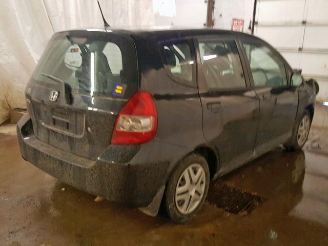 JHMGD38438S025369 - 2008 HONDA FIT BLACK photo 4