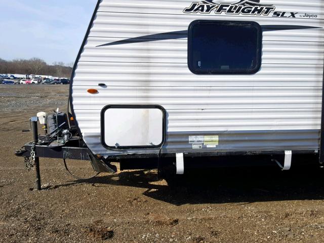 1UJBJ0BS1H17M0277 - 2017 JAYCO JAYFLIGHT  WHITE photo 9