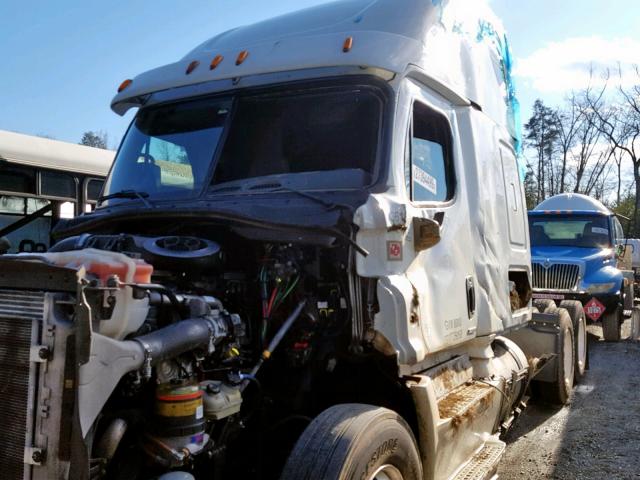 1FUJGLD55FLGL3507 - 2015 FREIGHTLINER CASCADIA 1 WHITE photo 9