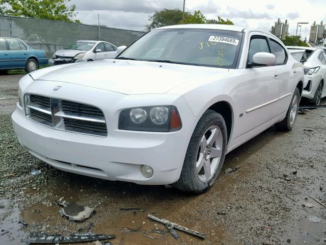 2B3CA3CV1AH263650 - 2010 DODGE CHARGER SX WHITE photo 2