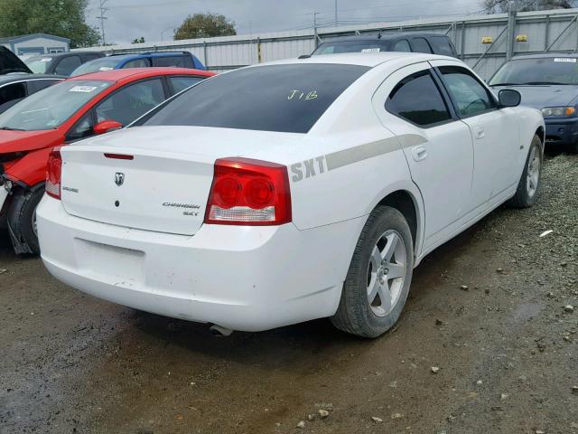 2B3CA3CV1AH263650 - 2010 DODGE CHARGER SX WHITE photo 4