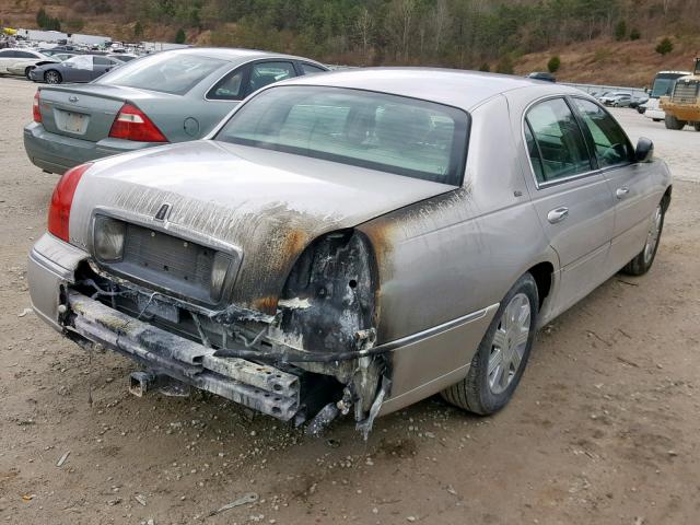 1LNHM83W83Y630503 - 2003 LINCOLN TOWN CAR C SILVER photo 4