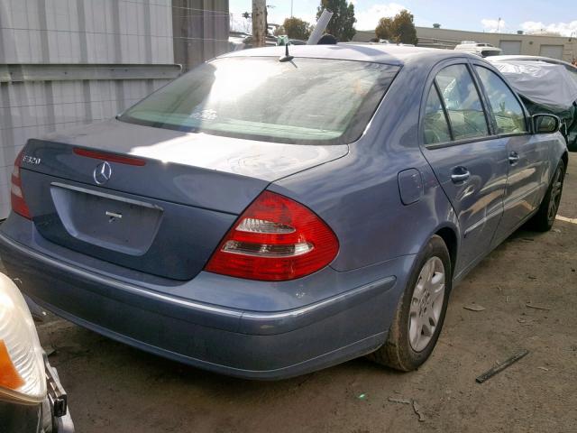 WDBUF65J95A637392 - 2005 MERCEDES-BENZ E 320 BLUE photo 4