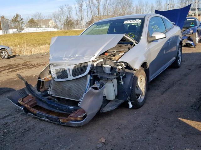 1G2AL18FX87124262 - 2008 PONTIAC G5 SILVER photo 2