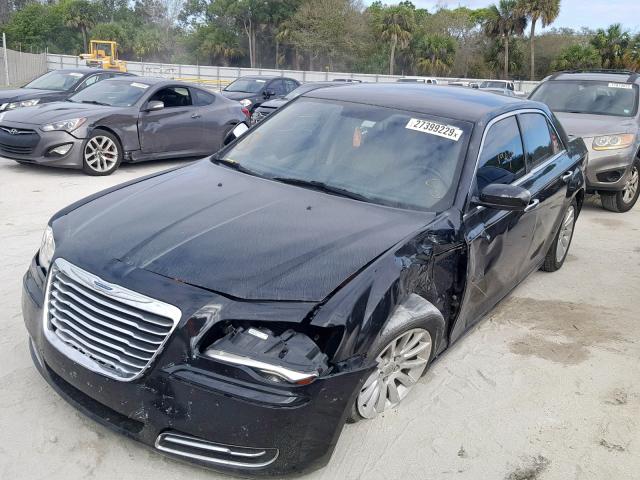 2C3CCAAG5DH561466 - 2013 CHRYSLER 300 BLACK photo 2