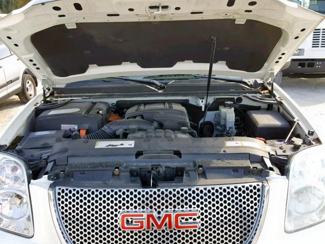 1GKUCGEJ7AR170859 - 2010 GMC YUKON DENA WHITE photo 7