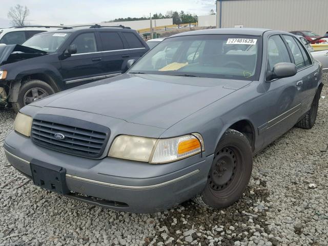 2FAFP71W2XX126802 - 1999 FORD CROWN VICT GRAY photo 2