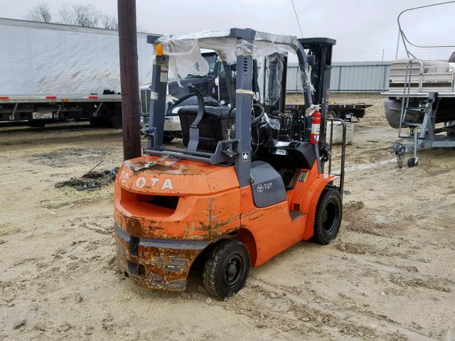 80426 - 2006 TOYOTA FORKLIFT ORANGE photo 4