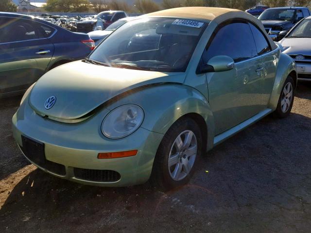 3VWRG31Y47M402701 - 2007 VOLKSWAGEN NEW BEETLE Grün Foto 2
