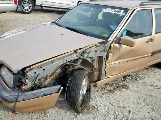 YV1LW5540T2222609 - 1996 VOLVO 850 BASE GOLD photo 10