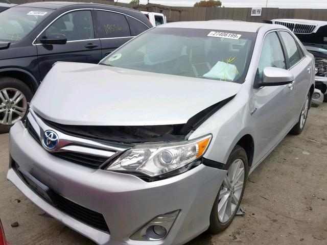 4T1BD1FK9EU138188 - 2014 TOYOTA CAMRY HYBR SILVER photo 2