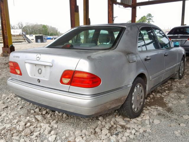 WDBJF55F7TJ010499 - 1996 MERCEDES-BENZ E 320 SILVER photo 4