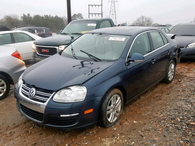 3VWRL71K79M128735 - 2009 VOLKSWAGEN JETTA TDI BLACK photo 2