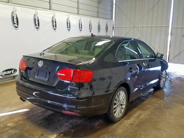 3VW3L7AJ8DM271389 - 2013 VOLKSWAGEN JETTA TDI BLUE photo 4