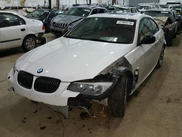 WBAKG1C55DJ217946 - 2013 BMW 335 I SULE WHITE photo 2