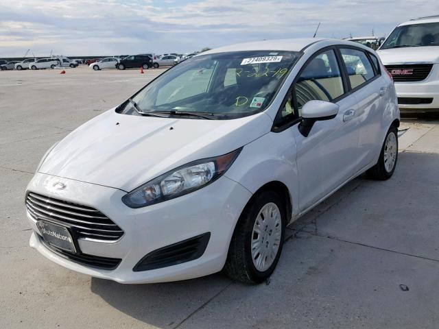 3FADP4TJ7FM162518 - 2015 FORD FIESTA S WHITE photo 2