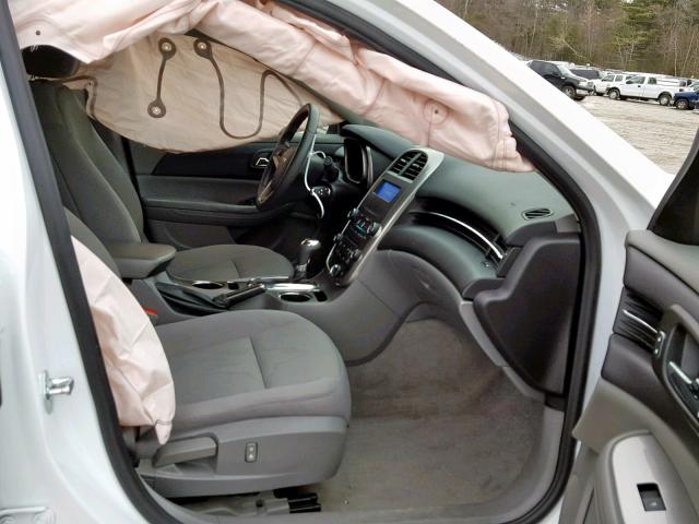 1G11A5SL9FF335021 - 2015 CHEVROLET MALIBU LS WHITE photo 5