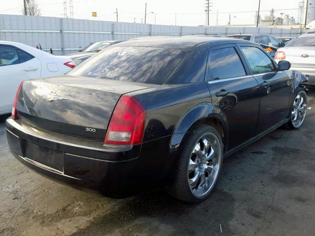 2C3KA43R07H707732 - 2007 CHRYSLER 300 BLACK photo 4