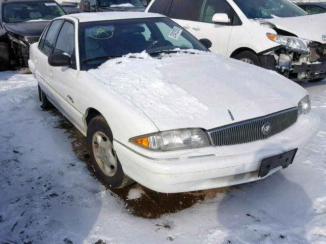 1G4NJ52M6VC415499 - 1997 BUICK SKYLARK GR WHITE photo 1